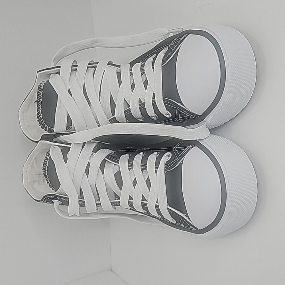 Unisex Canvas Sneakers, Size 6, Color Black and White - Picture 6 of 7